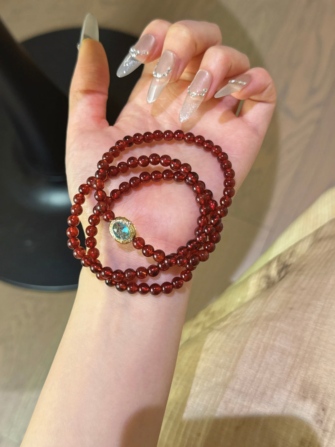 ▫️▪️ Garnet blue magic box multi-loop bracelet